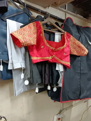 Om Tailor — photo 1