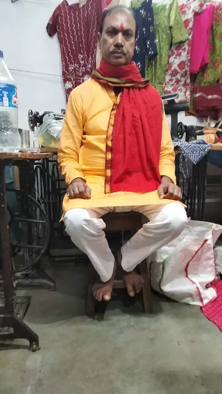 Beauty ladies tailors — photo 1