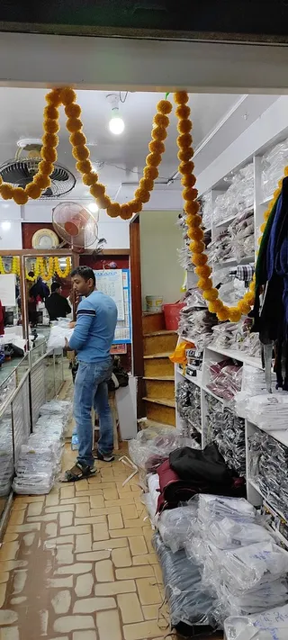 Delhi Cloth House — work photo 3