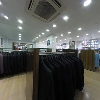 The Raymond shop — photo 1