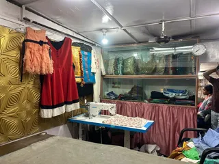 A R Fashion Designer Boutique. — photo 2