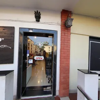 Karigar Designer Lounge — photo 2