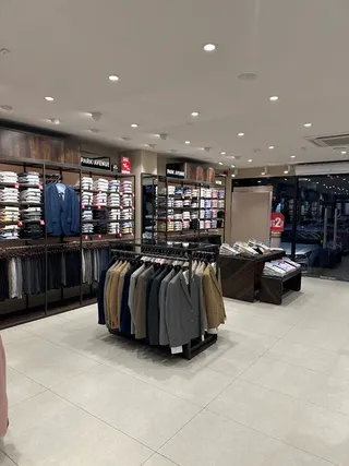 The Raymond Shop — work photo 4