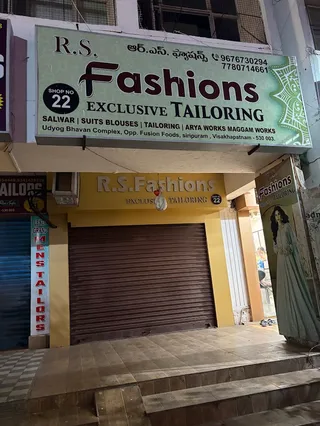 R.S. Fashion's — photo 1