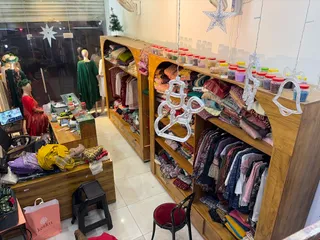 𝐑𝐎𝐒𝐒𝐋𝐘𝐍 𝐓𝐇𝐄 𝐃𝐄𝐒𝐈𝐆𝐍𝐄𝐑 𝐁𝐎𝐔𝐓𝐈𝐐𝐔𝐄 — work photo 2