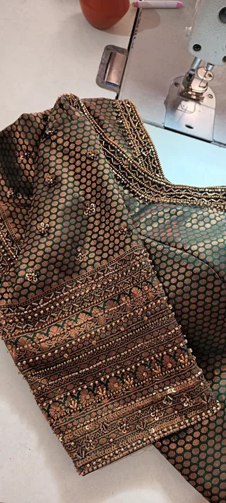 GREEN Feather stiching by Aseela, for LADIES only — photo 1