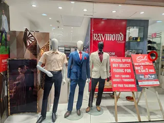 Raymond Custom tailoring Park Avenue — photo 3