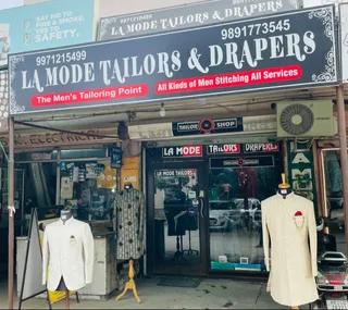 La Mode Tailor & Drapers ( Since 1975 ) — work photo 4