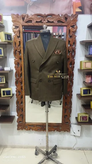The suit club (since 1989) — photo 3