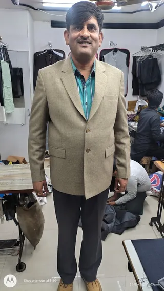 SEE ROCK MEN TAILOR — photo 1