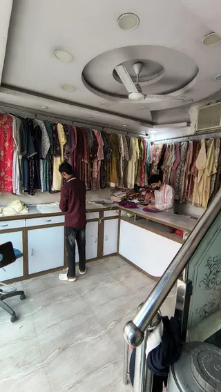 Lovely Tailors — photo 3