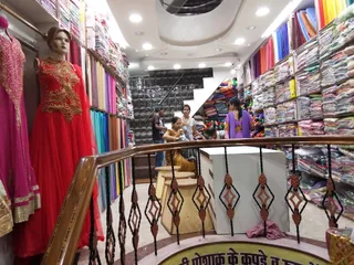 Narula Matching Centre dupatta centre — photo 3