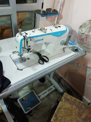 Malik Tailors — photo 1