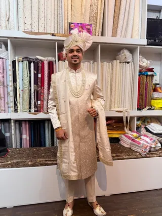 Devas The Vastra of Gods Designer Studio Since 1983 In Nashik — work photo 7