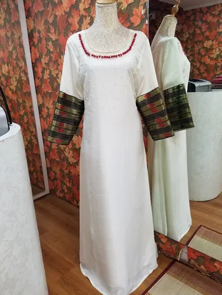 ETHNICS BOUTIQUE - Ladies Dress Material, Embroidery and Perfect Stitching — work photo 4