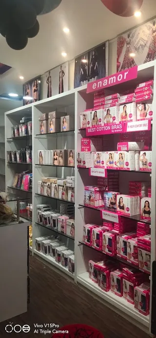 sunanda closet — photo 2