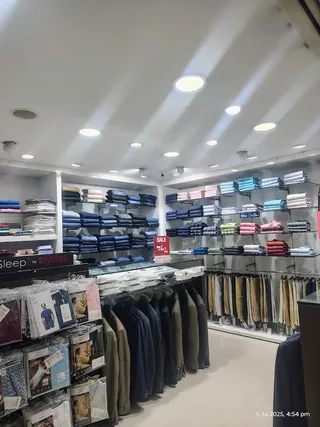 The Raymond shop — photo 1
