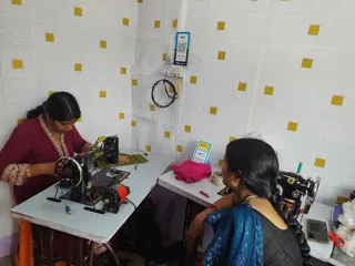 SISTER BOUTIQUE — photo 3