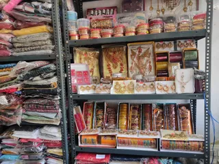 Lucky Boutique & Ladies Tailors — photo 1
