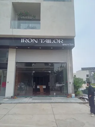 Iron Tailor — photo 2