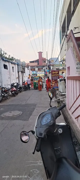 Madhu Gents Tailors — photo 1