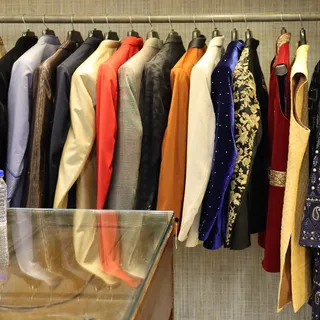 Cesar Clothing - Formal & Occasional Clothing In Byculla — work photo 6