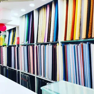 HELLO SELECTION — work photo 4