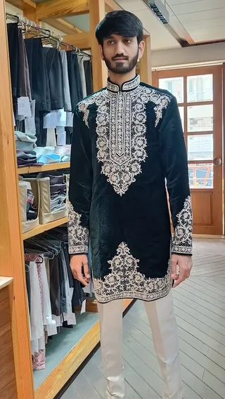 Friend's Favourite — photo 3