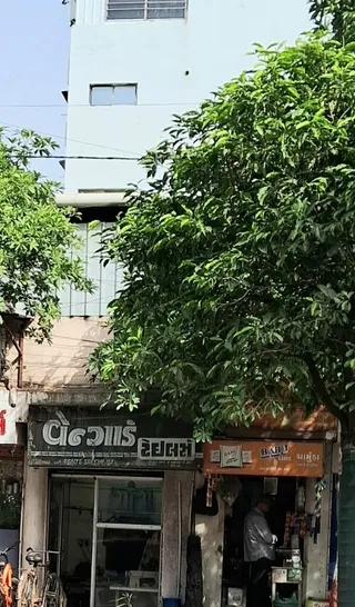 Wenguard tailors — photo 1