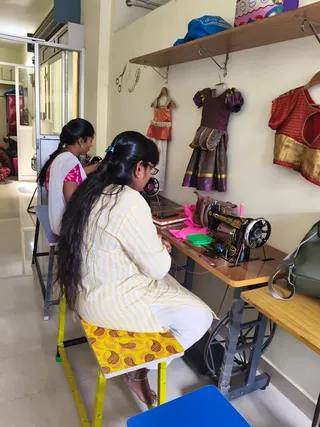 Thread & Needle - Fit 'n' Fashion Institute — photo 1