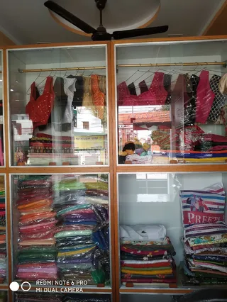 Friends boutique — photo 1