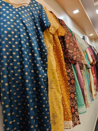 Friends boutique — work photo 4