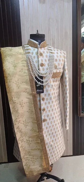 Plaza tailors and garments — work photo 1