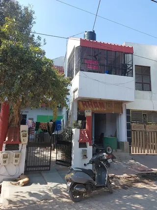 Khan Tailors — photo 1
