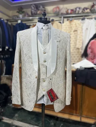 AJITESH GARMENTS (जैन साहब) — photo 3