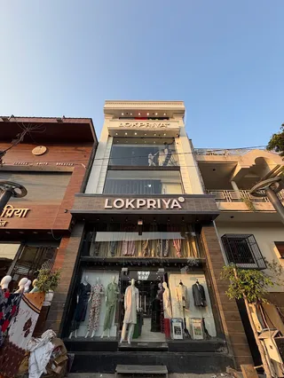 Lokpriya® - | HANDLOOM | MENSWEAR | LADIES WEAR | FINEST FABRICS-BESPOKE TAILORING | — work photo 2