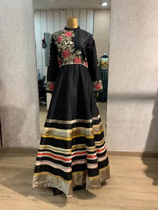 Apurva Kansall Couture — work photo 4