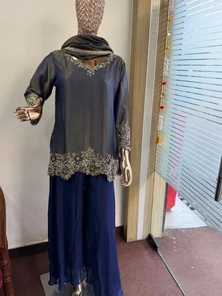 Proper Patola Outfit By Rabia — work photo 2