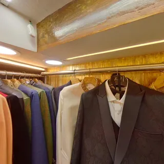JAVED Boutique — photo 1