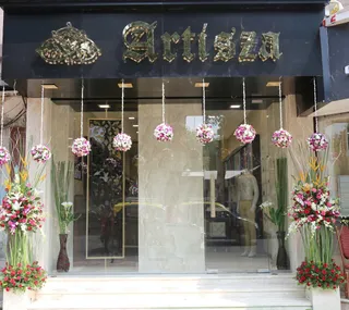 Artisza — work photo 2