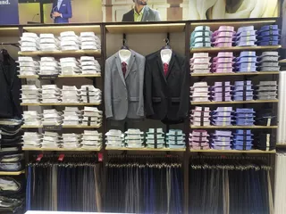 The Raymond shop — photo 3